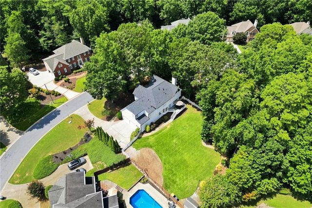 5000 Fairhaven Way NE, Roswell, GA 30075