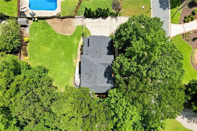 5000 Fairhaven Way NE, Roswell, GA 30075