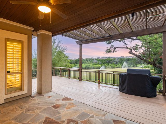 15716 De Fortuna DR, Bee Cave, TX 78738