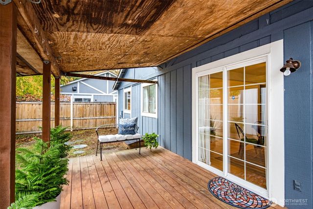 608 Deerbrush Loop SE, Olympia, WA 98513