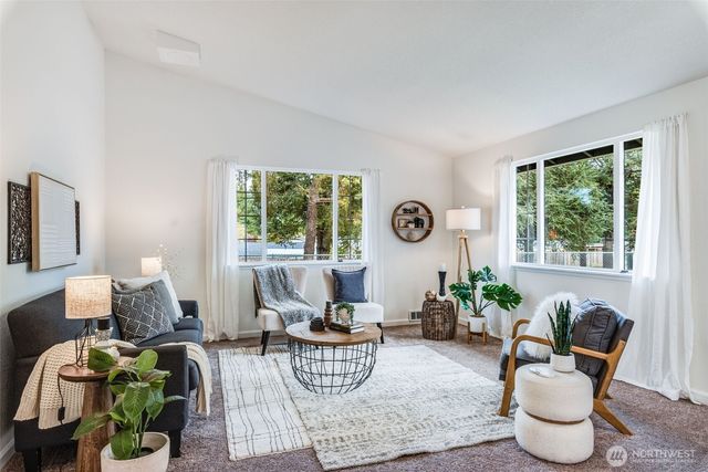 608 Deerbrush Loop SE, Olympia, WA 98513