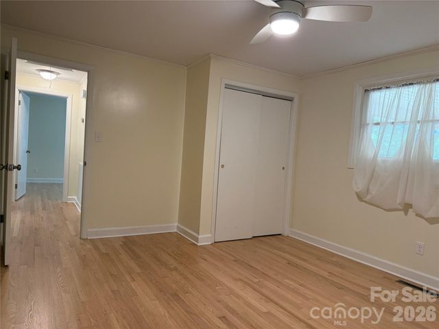 2012 N Deal Avenue, Newton, NC 28658