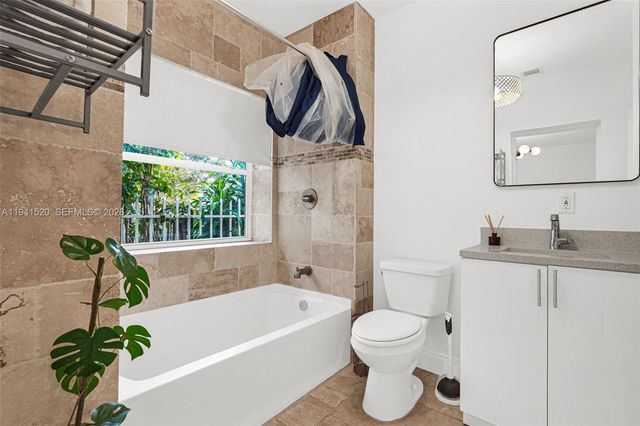 37 NW 47th St 0, Miami, FL 33127