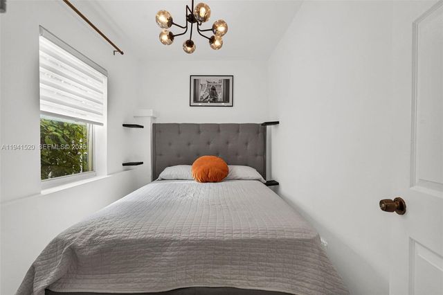 37 NW 47th St 0, Miami, FL 33127