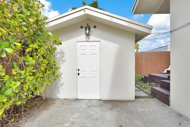 37 NW 47th St 0, Miami, FL 33127