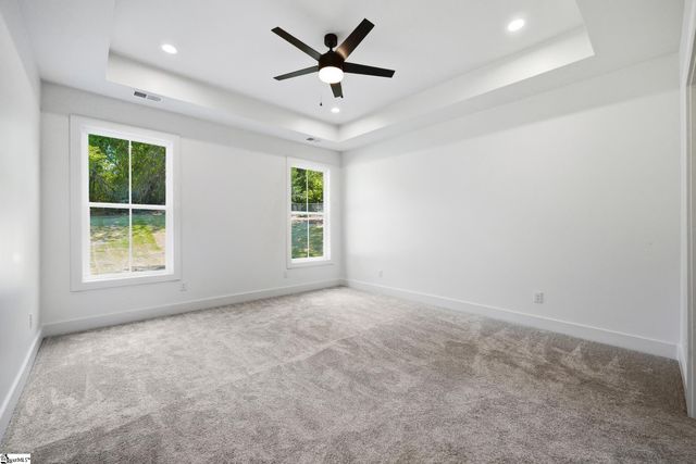 323 Wall Street, Campobello, SC 29322