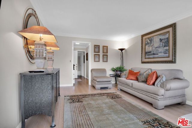 2308 Schader Drive 202, Santa Monica, CA 90404