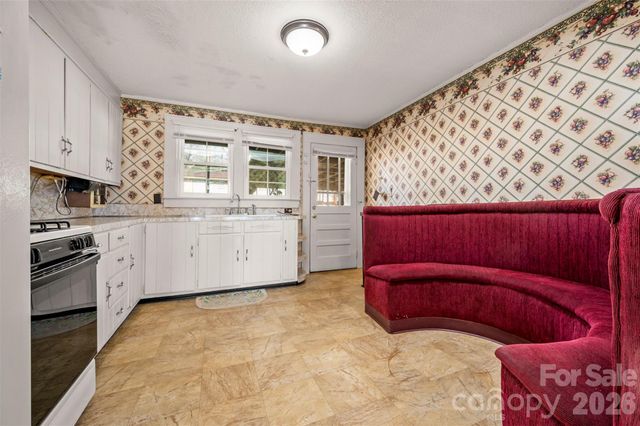 1092 NC 120 Highway, Mooresboro, NC 28114