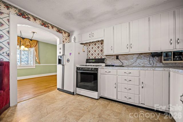 1092 NC 120 Highway, Mooresboro, NC 28114