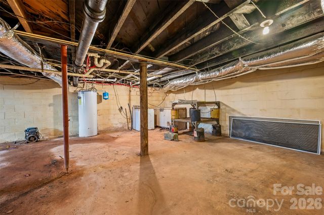 1092 NC 120 Highway, Mooresboro, NC 28114