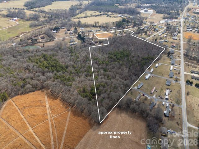 1092 NC 120 Highway, Mooresboro, NC 28114