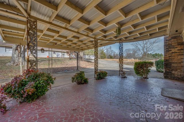 1092 NC 120 Highway, Mooresboro, NC 28114