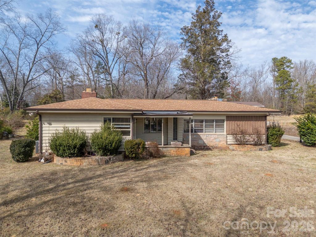 1092 NC 120 Highway, Mooresboro, NC 28114