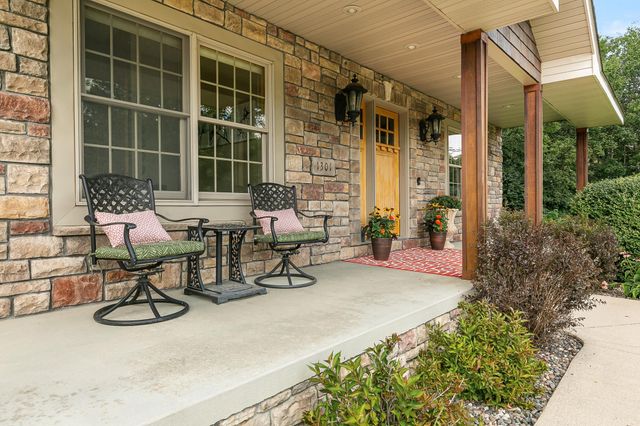 1301 Pondview Lane, Saint Joseph, MN 56374