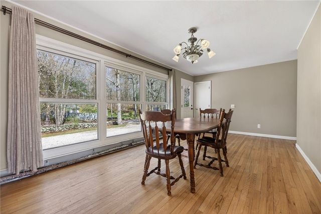 13 Pigeon Hill Cove, Hopkinton, RI 02808