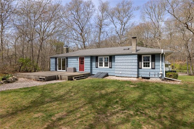 13 Pigeon Hill Cove, Hopkinton, RI 02808
