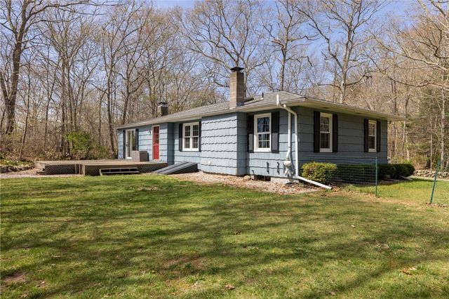 13 Pigeon Hill Cove, Hopkinton, RI 02808