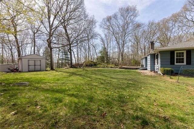 13 Pigeon Hill Cove, Hopkinton, RI 02808
