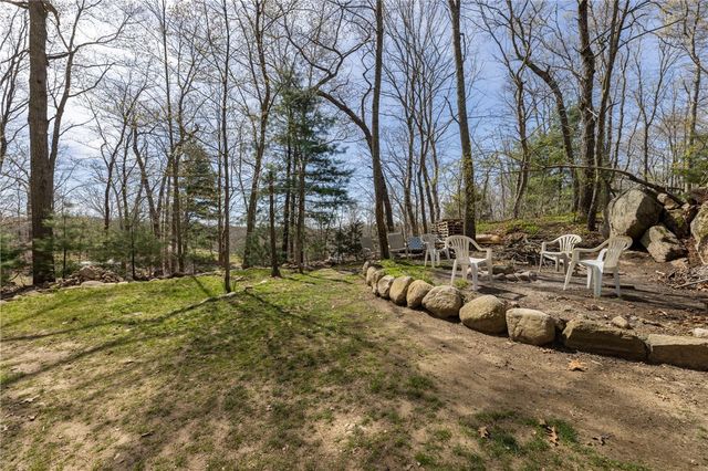 13 Pigeon Hill Cove, Hopkinton, RI 02808