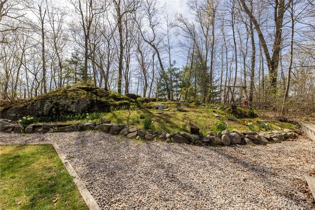 13 Pigeon Hill Cove, Hopkinton, RI 02808