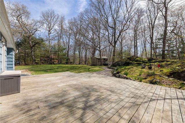 13 Pigeon Hill Cove, Hopkinton, RI 02808