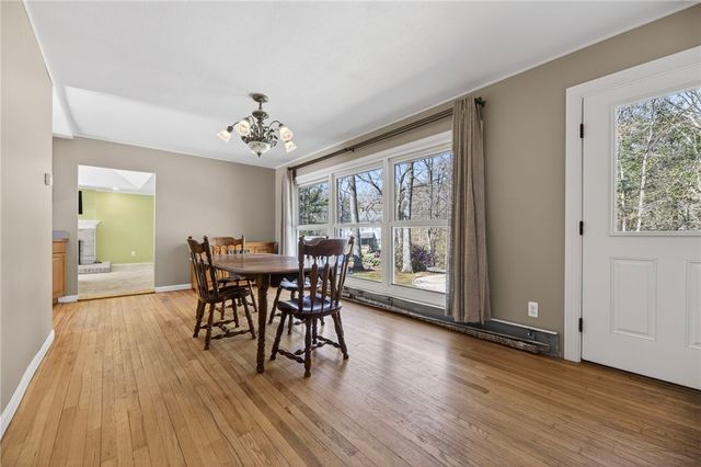 13 Pigeon Hill Cove, Hopkinton, RI 02808