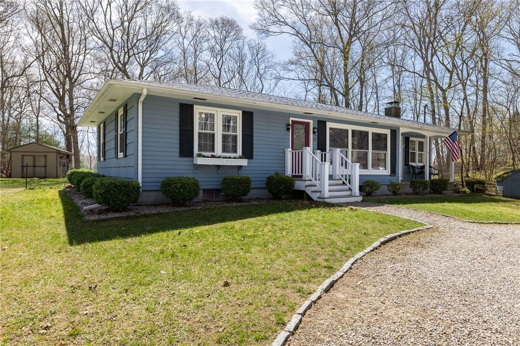 13 Pigeon Hill Cove, Hopkinton, RI 02808