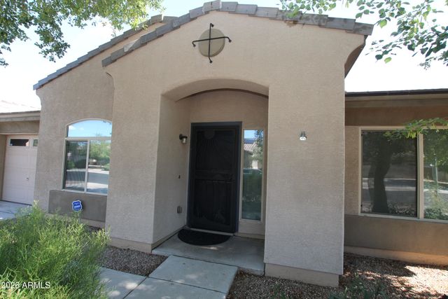 7621 W PECK Drive, Glendale, AZ 85303