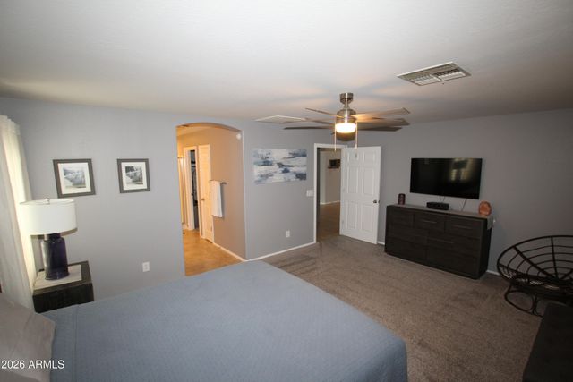 7621 W PECK Drive, Glendale, AZ 85303