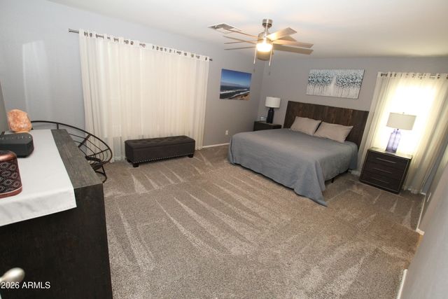 7621 W PECK Drive, Glendale, AZ 85303