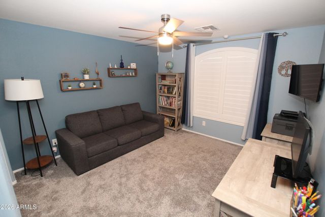 7621 W PECK Drive, Glendale, AZ 85303