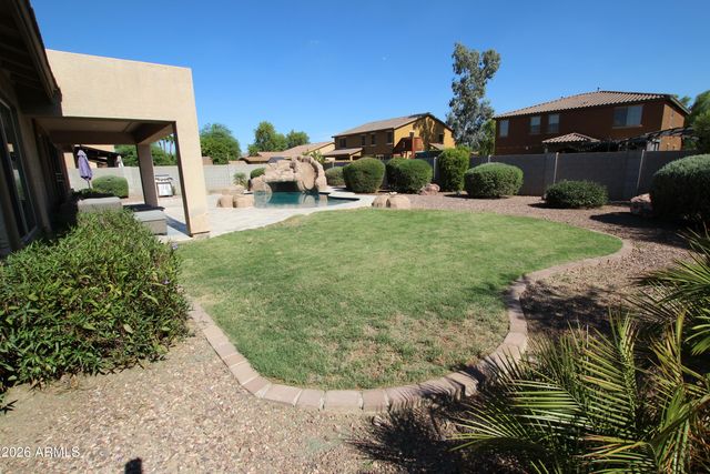 7621 W PECK Drive, Glendale, AZ 85303