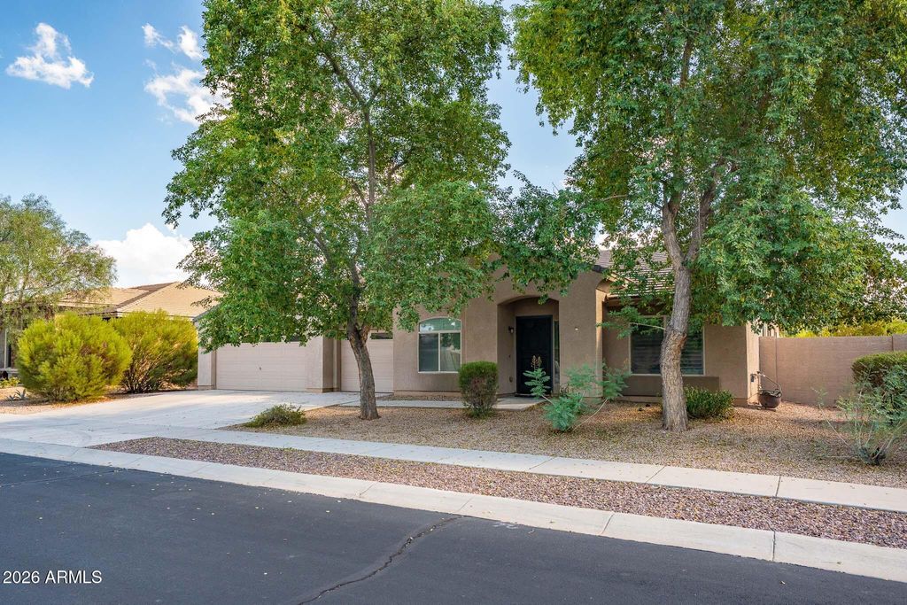 7621 W PECK Drive, Glendale, AZ 85303 — photo 3