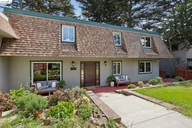 18 North Cir, Oakland, CA 94611