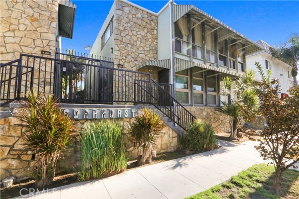 436 Cedar Avenue 15, Long Beach, CA 90802