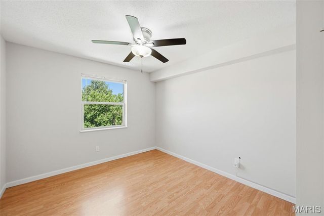 1411 Willow Brook Cove 10, St Louis, MO 63146