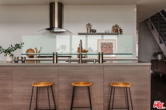 1250 N Harper Avenue PH421, Los Angeles, CA 90046