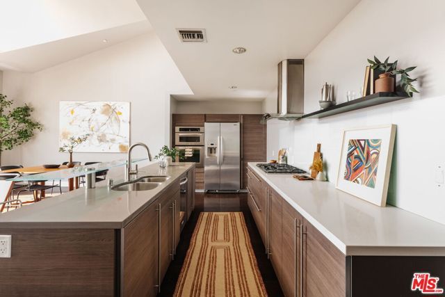 1250 N Harper Avenue PH421, Los Angeles, CA 90046