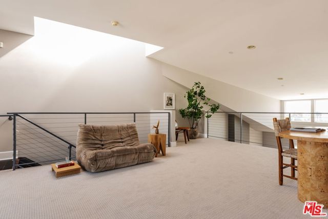 1250 N Harper Avenue PH421, Los Angeles, CA 90046