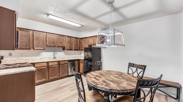 4119 Medical Dr Apt D201, San Antonio, TX 78229