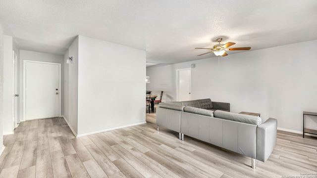 4119 Medical Dr Apt D201, San Antonio, TX 78229