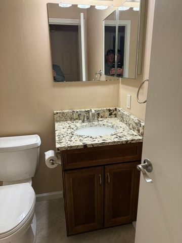 9129 W Highland Pines Boulevard, Palm Beach Gardens, FL 33418