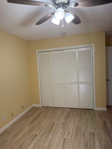9129 W Highland Pines Boulevard, Palm Beach Gardens, FL 33418