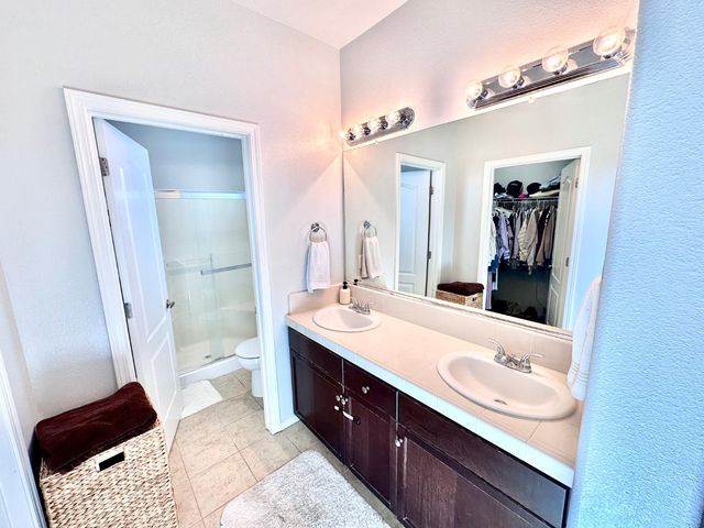 4056 Trenton Avenue, Clovis, CA 93619