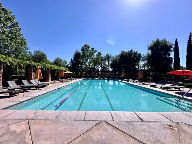 4056 Trenton Avenue, Clovis, CA 93619