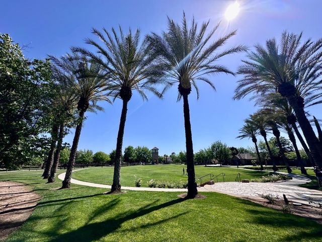 4056 Trenton Avenue, Clovis, CA 93619