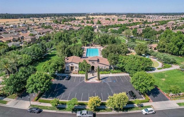 4056 Trenton Avenue, Clovis, CA 93619