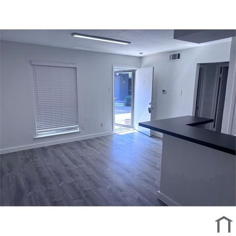 2707 Shelby Avenue, Dallas, TX 75219
