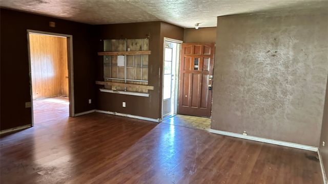 6451 MOONHILL Drive, Dallas, TX 75241