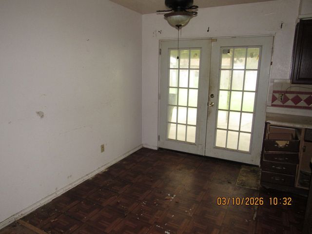 6451 MOONHILL Drive, Dallas, TX 75241